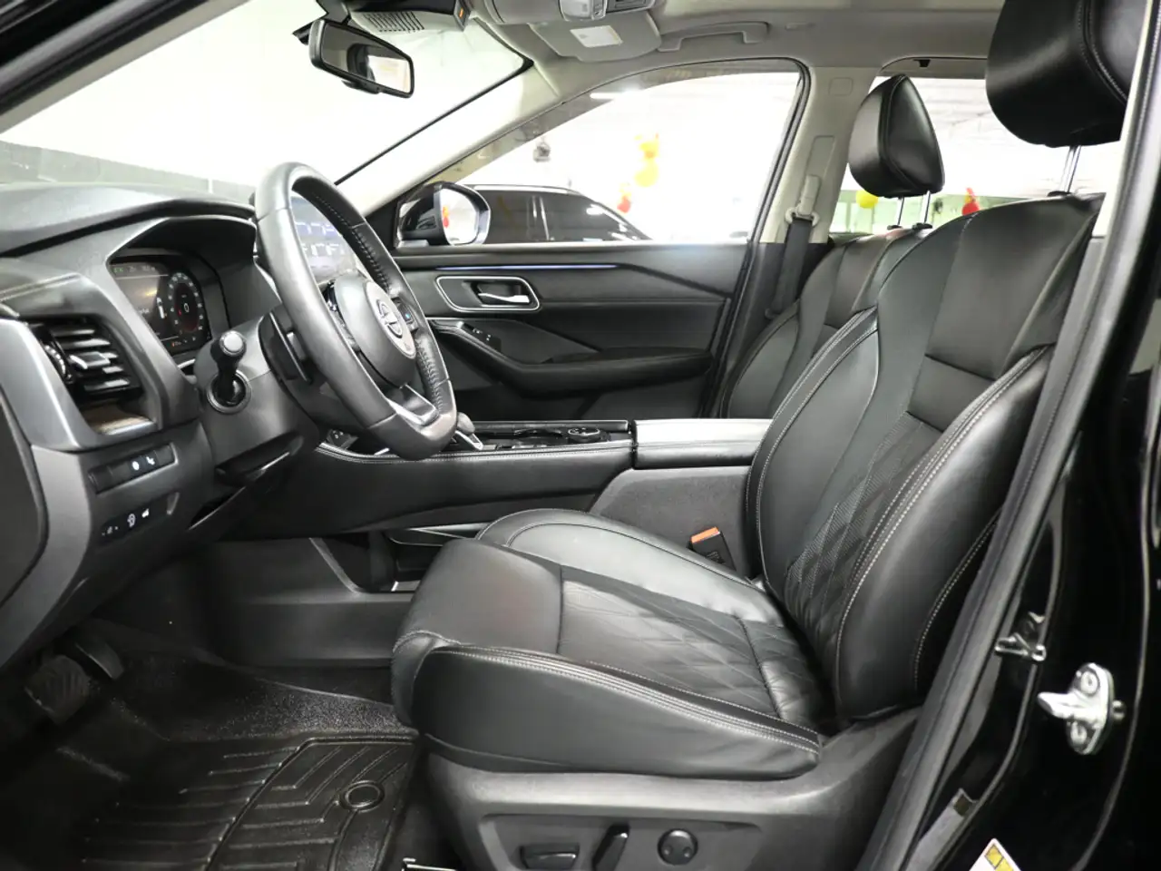 Nissan Rogue photo Nissan Rogue