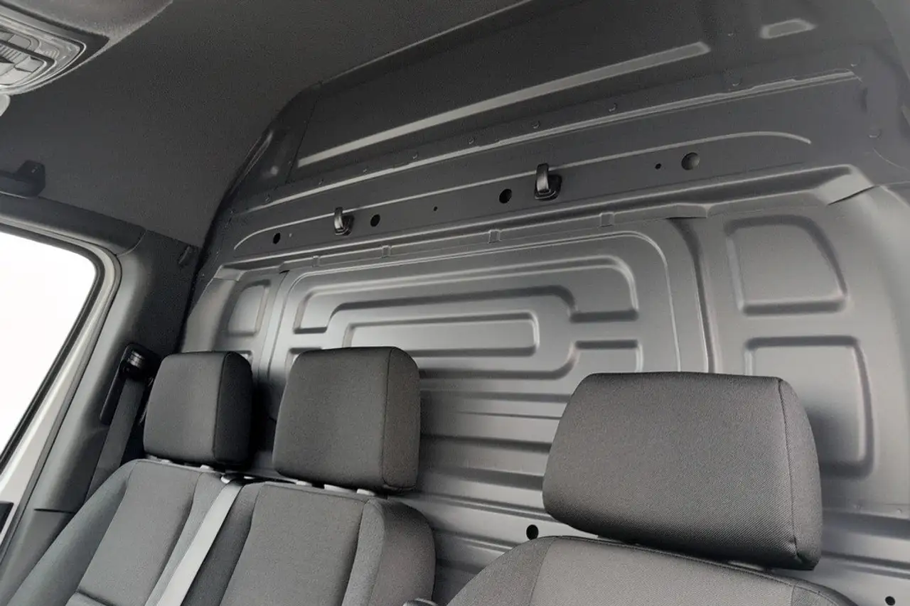 Mercedes-Benz Sprinter photo Mercedes-Benz Sprinter