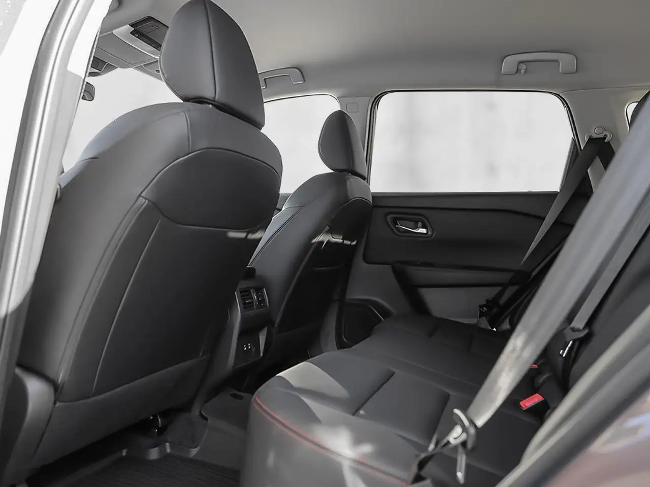 Nissan Rogue fotografie Nissan Rogue