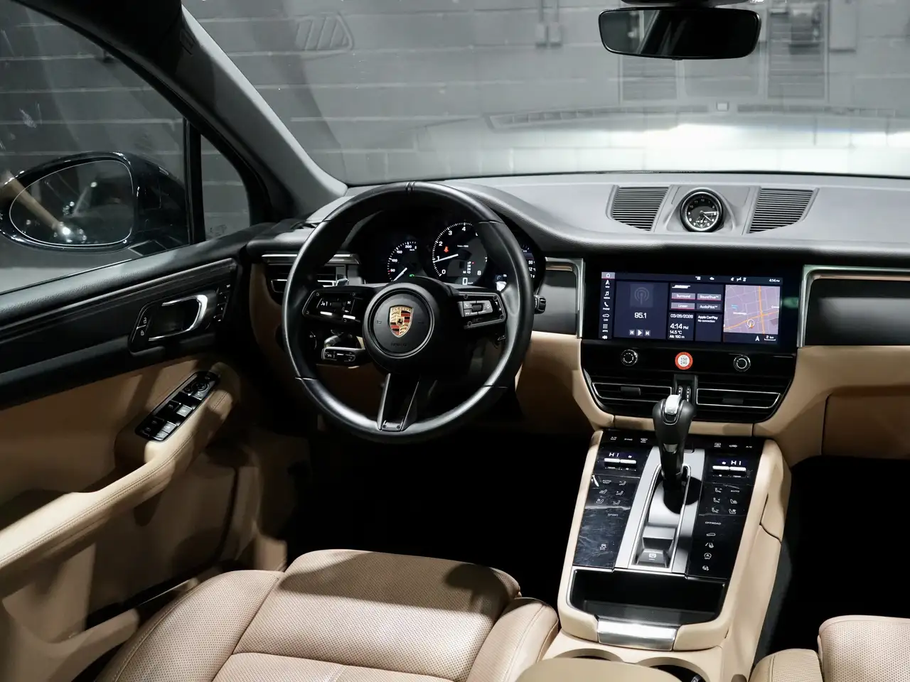 Porsche Macan снимка Porsche Macan