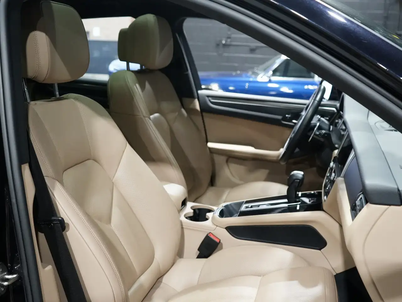 Porsche Macan снимка Porsche Macan