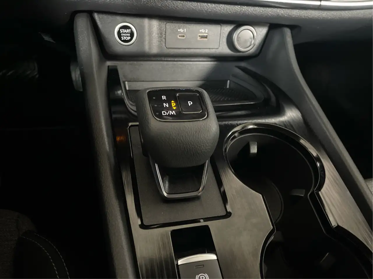 Nissan Rogue photo Nissan Rogue