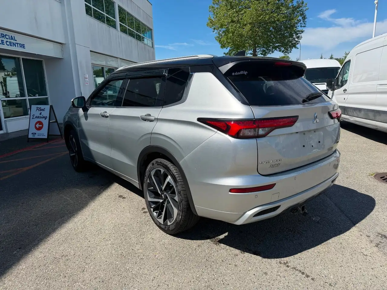 Mitsubishi Outlander photo Mitsubishi Outlander