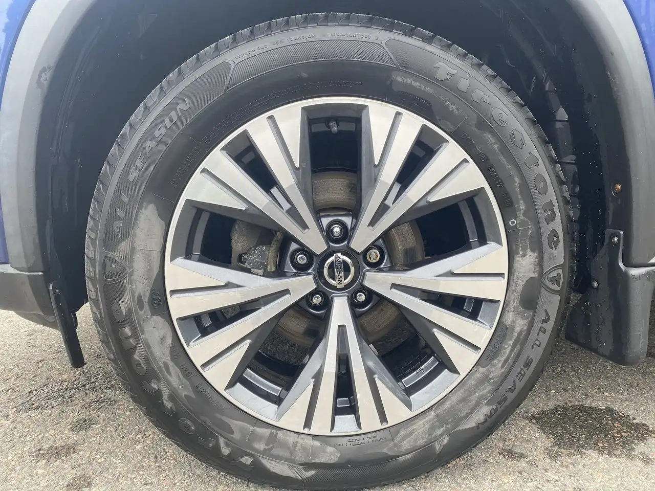 Nissan Rogue снимка Nissan Rogue