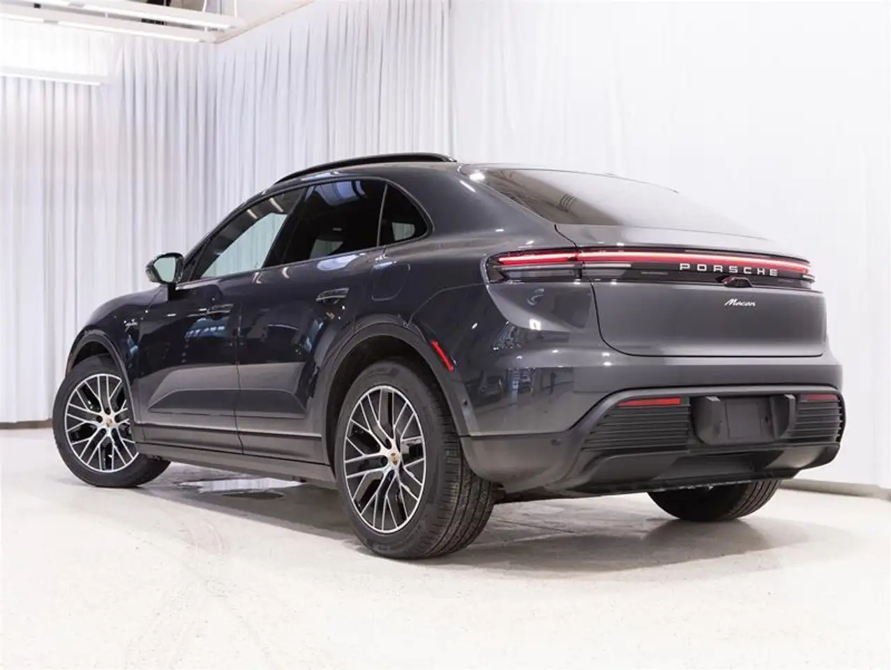 Porsche Macan снимка Porsche Macan