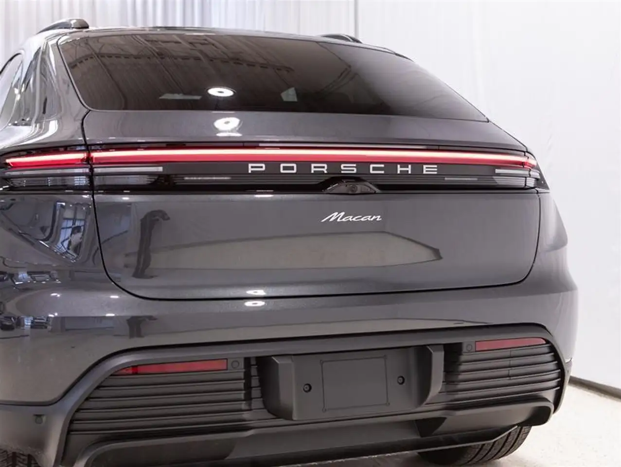 Porsche Macan снимка Porsche Macan