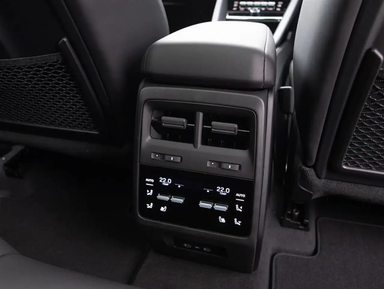 Porsche Macan снимка Porsche Macan