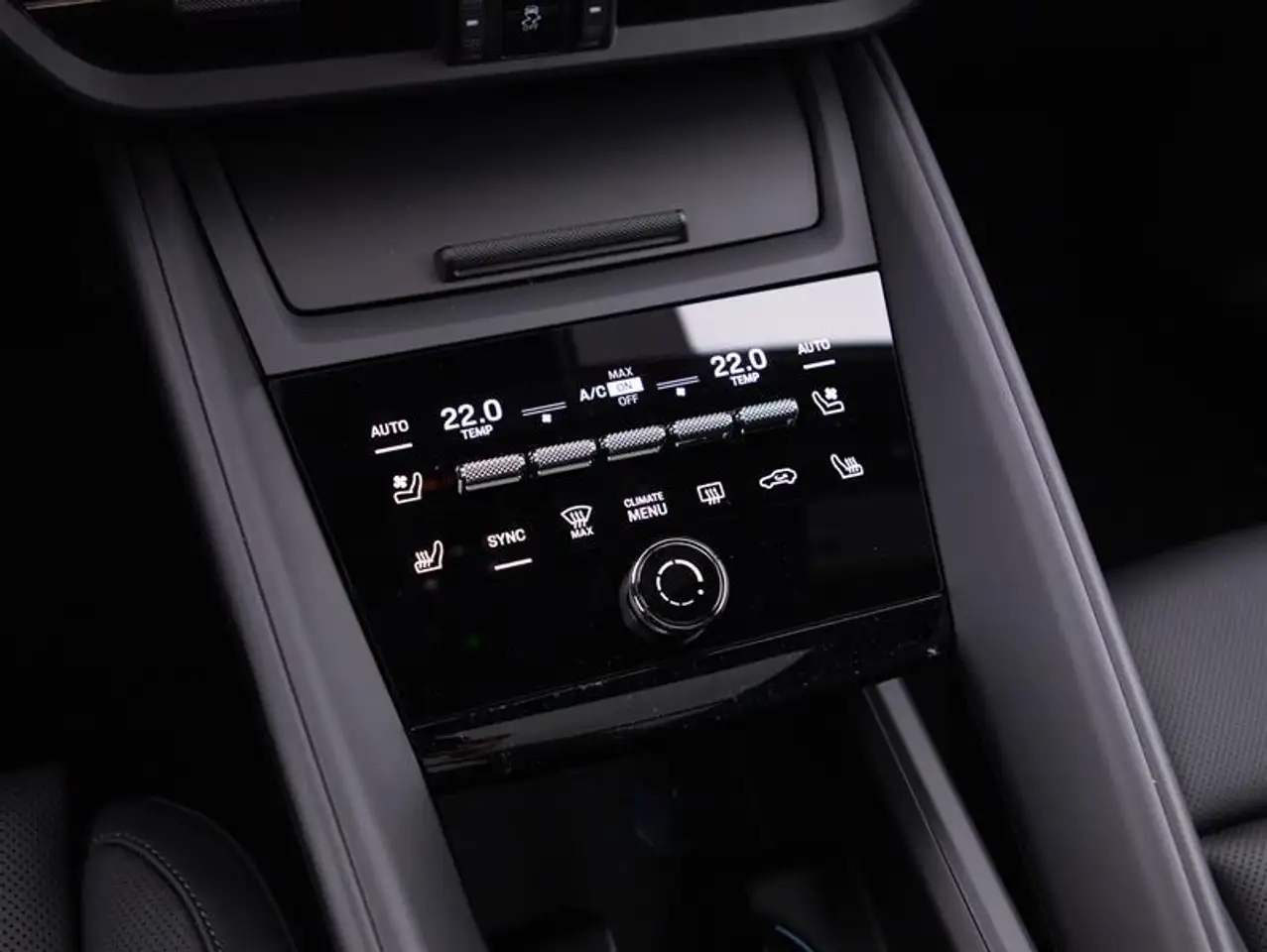 Porsche Macan снимка Porsche Macan