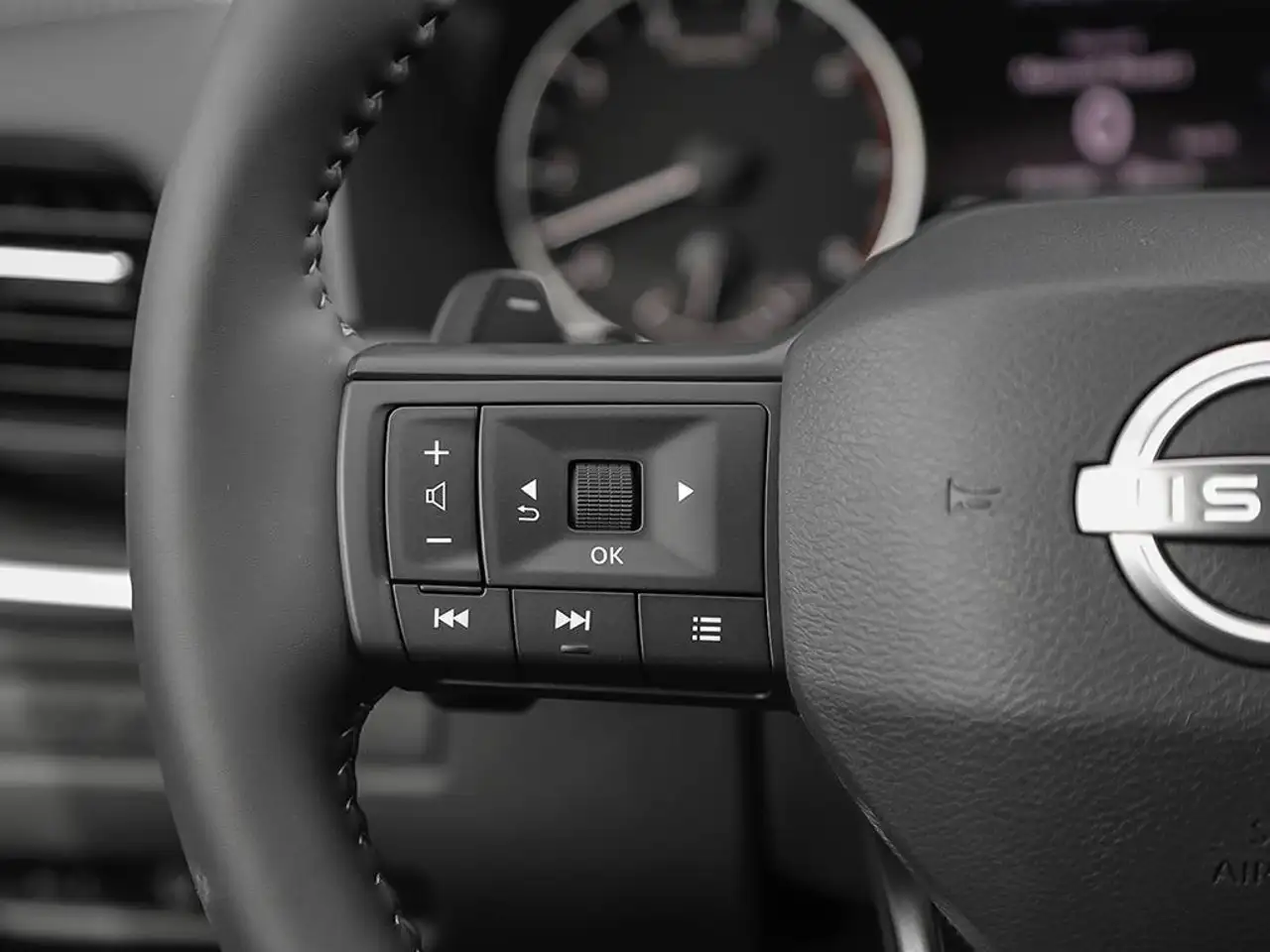 Nissan Rogue photo Nissan Rogue