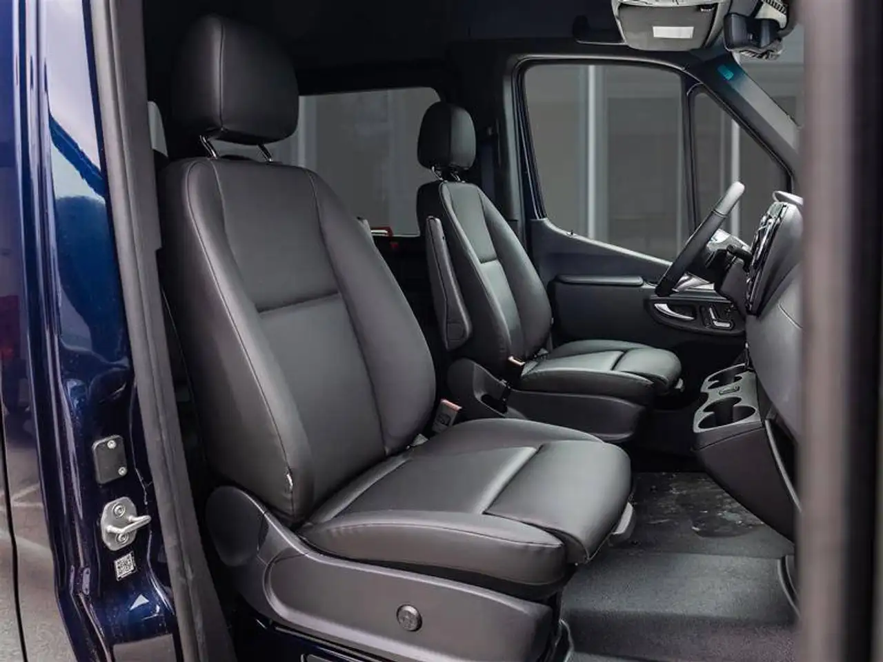 Mercedes-Benz Sprinter 2500 снимка Mercedes-Benz Sprinter 2500