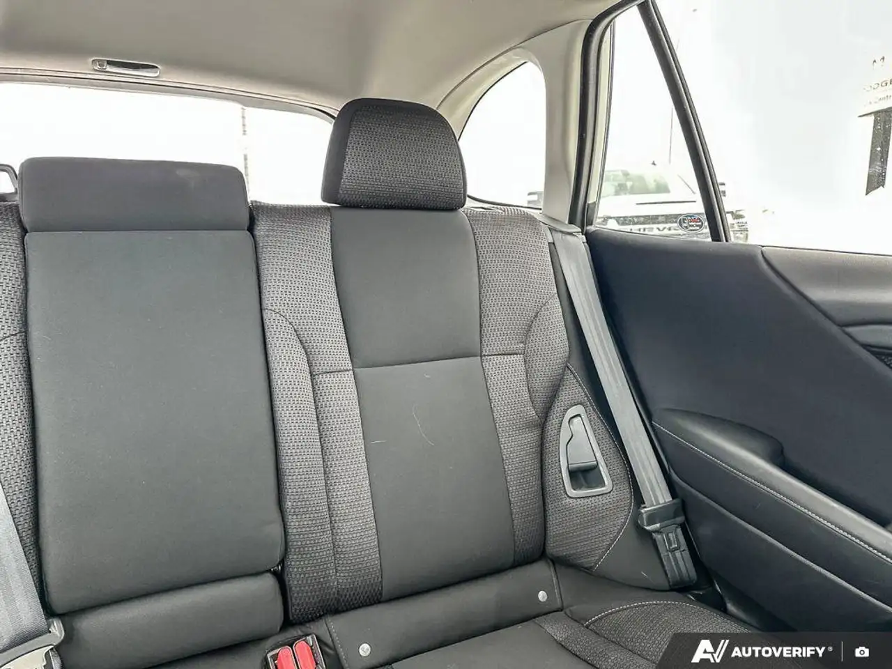 Subaru OUTBACK fotografie Subaru OUTBACK