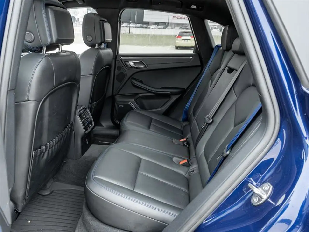 Porsche Macan снимка Porsche Macan
