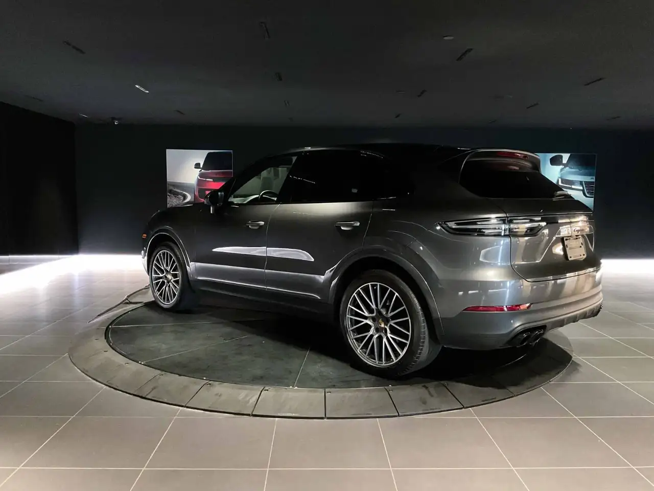 Porsche Cayenne photo Porsche Cayenne