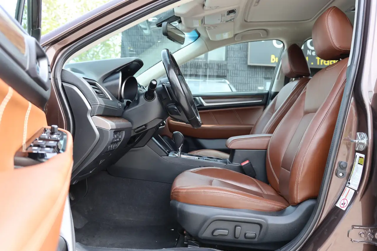 Subaru OUTBACK photo Subaru OUTBACK