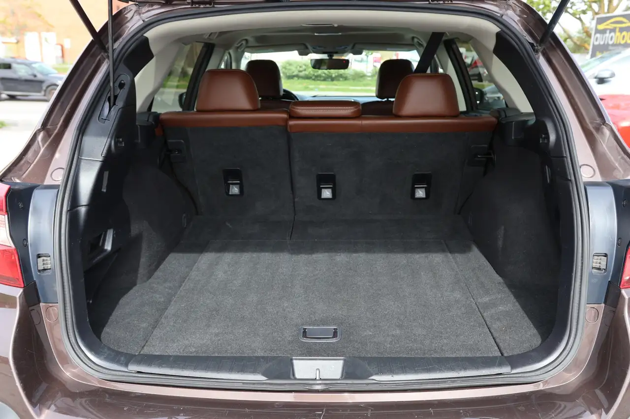 Subaru OUTBACK photo Subaru OUTBACK