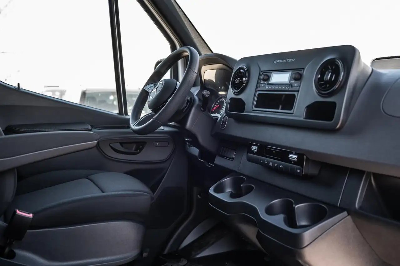 Mercedes-Benz Sprinter снимка Mercedes-Benz Sprinter
