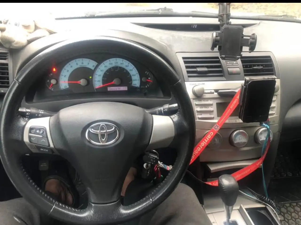 Toyota Camry снимка Toyota Camry