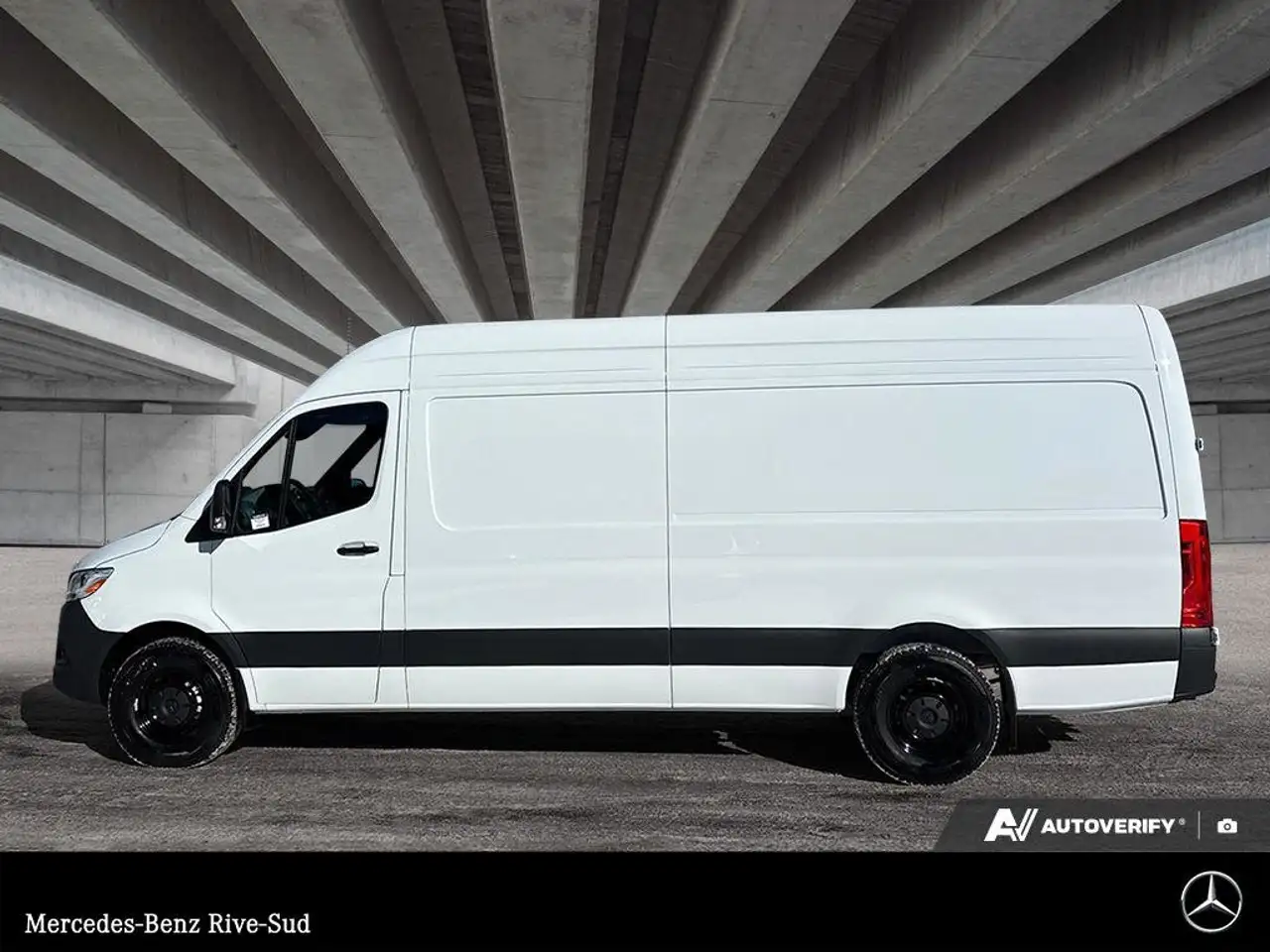 Mercedes-Benz Sprinter снимка Mercedes-Benz Sprinter