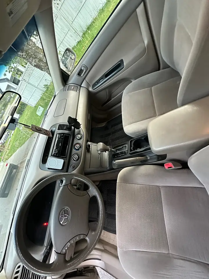 Toyota Camry photo Toyota Camry