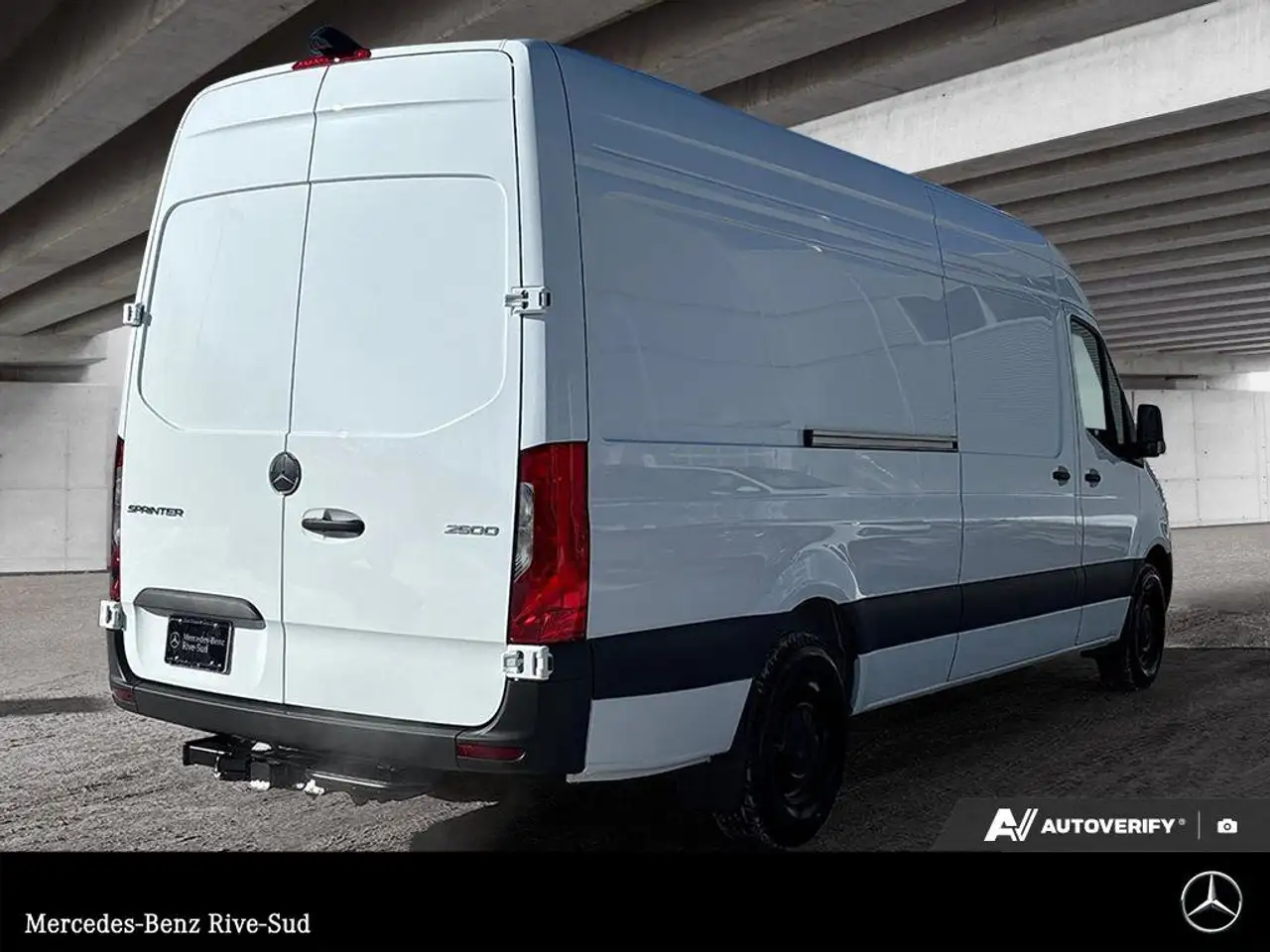Mercedes-Benz Sprinter снимка Mercedes-Benz Sprinter