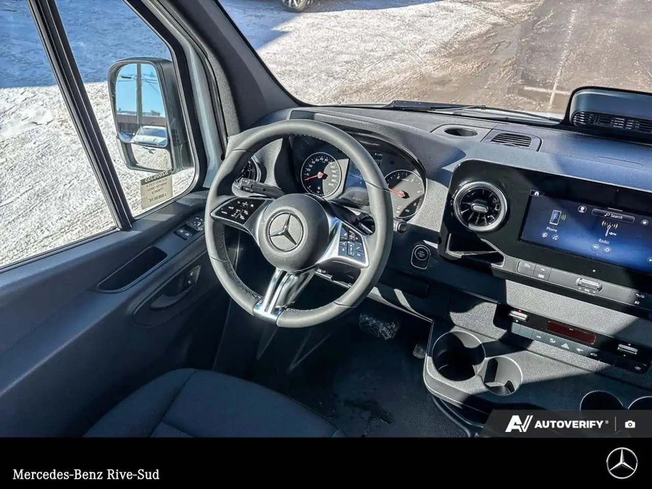 Mercedes-Benz Sprinter снимка Mercedes-Benz Sprinter