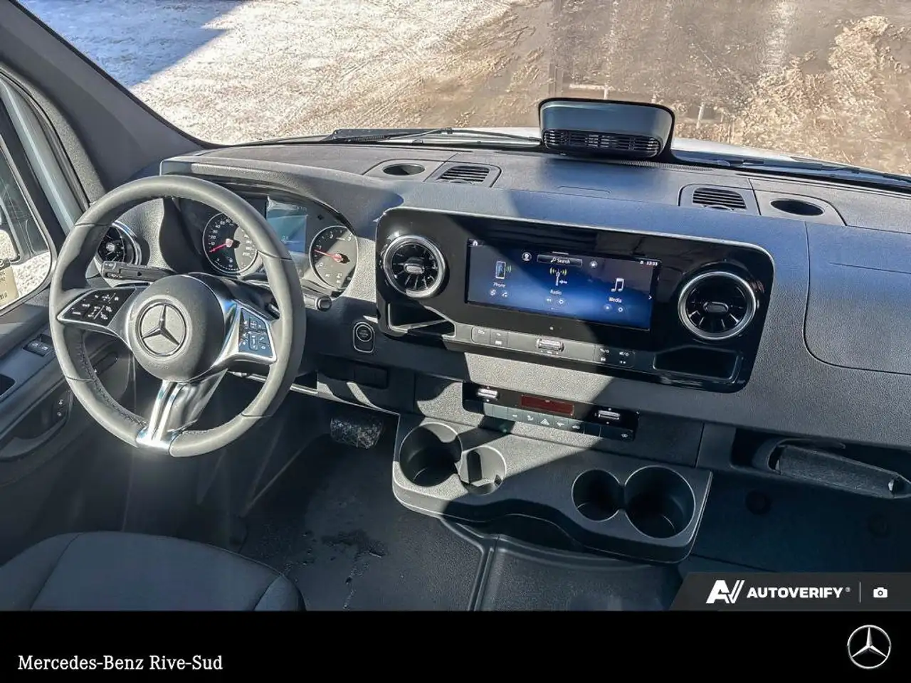Mercedes-Benz Sprinter снимка Mercedes-Benz Sprinter