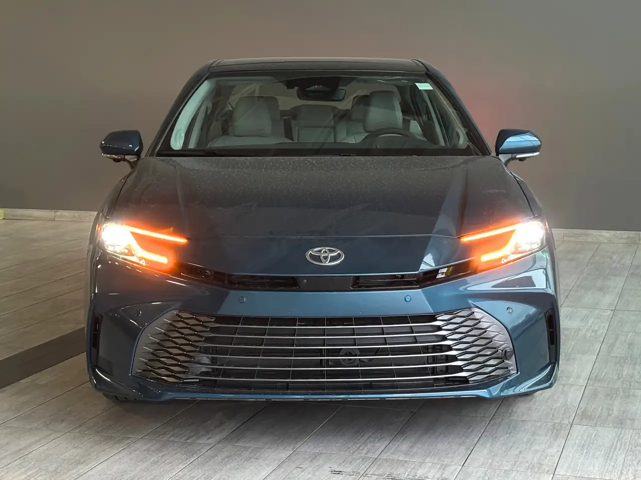 Toyota Camry снимка Toyota Camry
