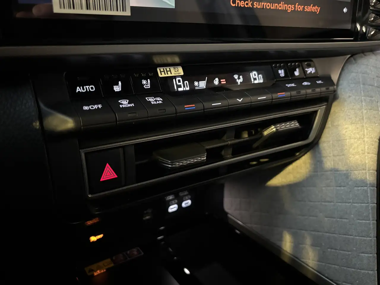 Toyota Camry снимка Toyota Camry