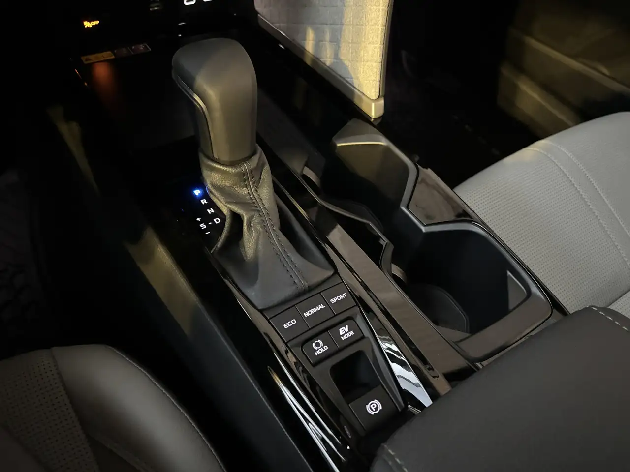 Toyota Camry снимка Toyota Camry