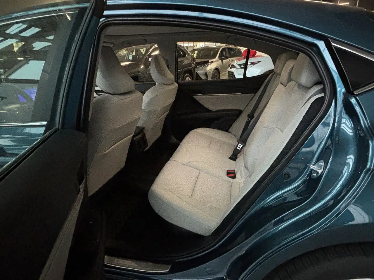 Toyota Camry снимка Toyota Camry