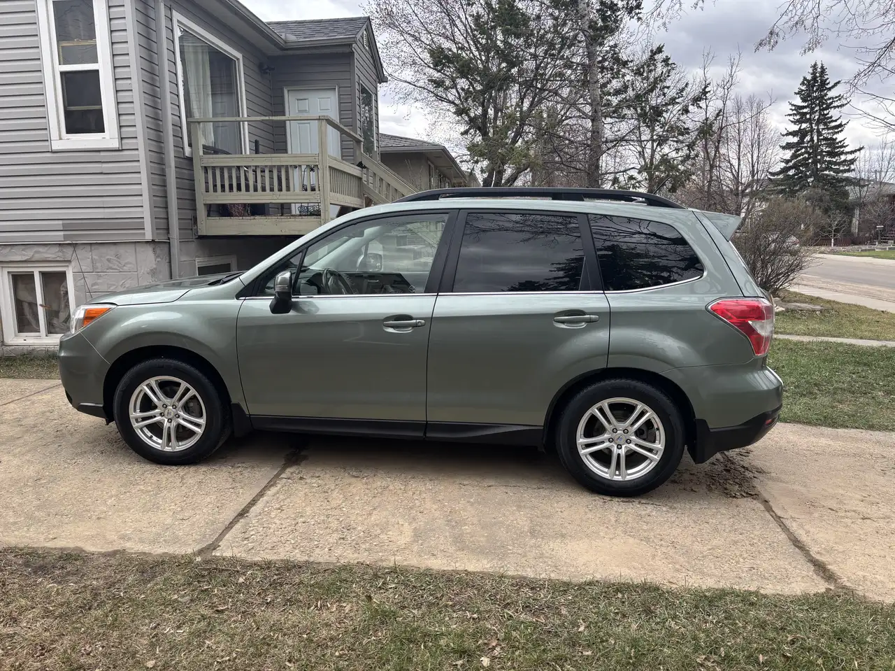 Subaru Forester снимка Subaru Forester