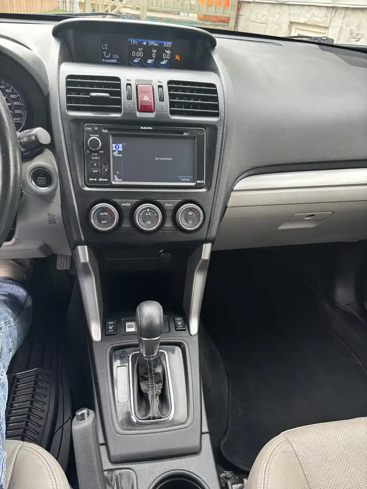 Subaru Forester снимка Subaru Forester