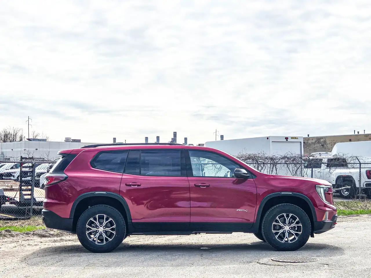 GMC Acadia снимка GMC Acadia