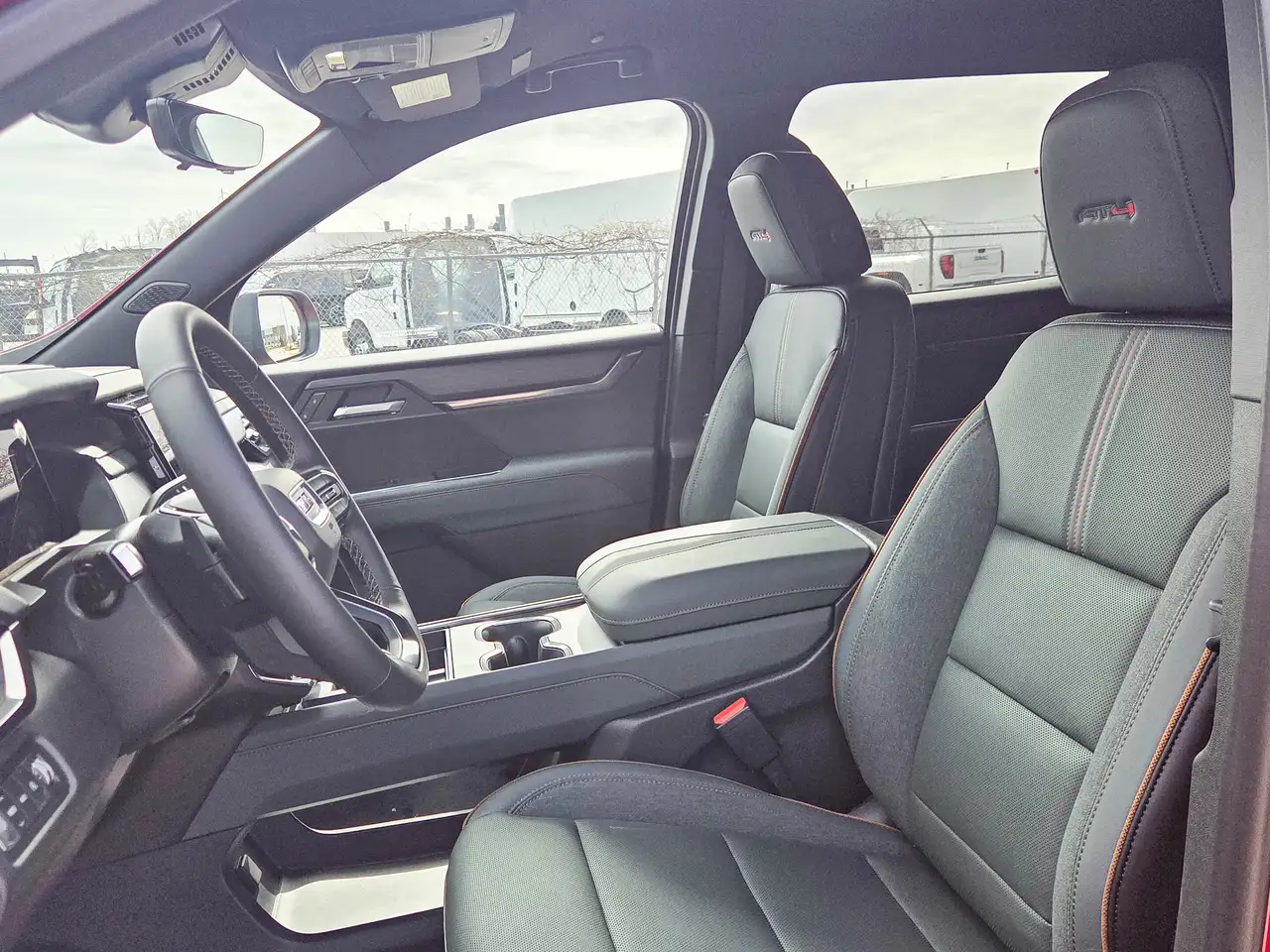 GMC Acadia снимка GMC Acadia