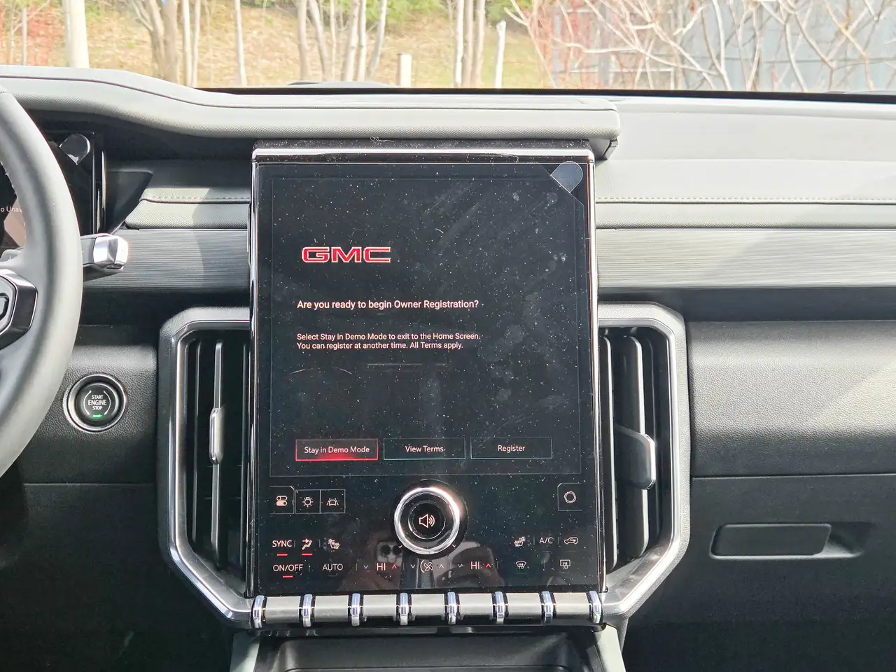 GMC Acadia снимка GMC Acadia