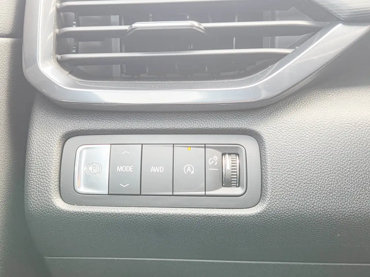 GMC Acadia снимка GMC Acadia