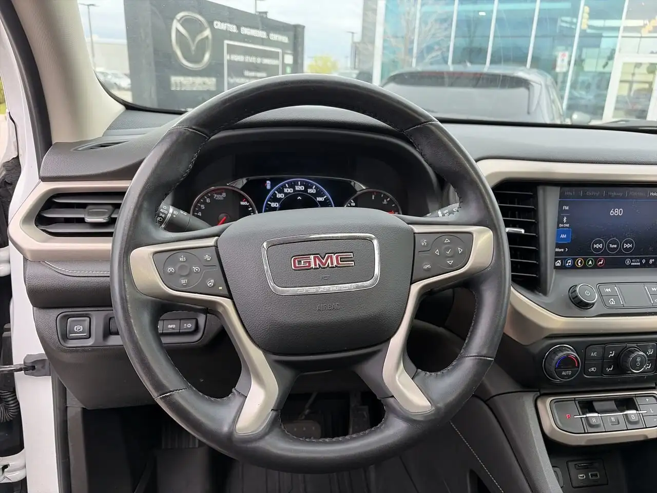 GMC Acadia photo GMC Acadia