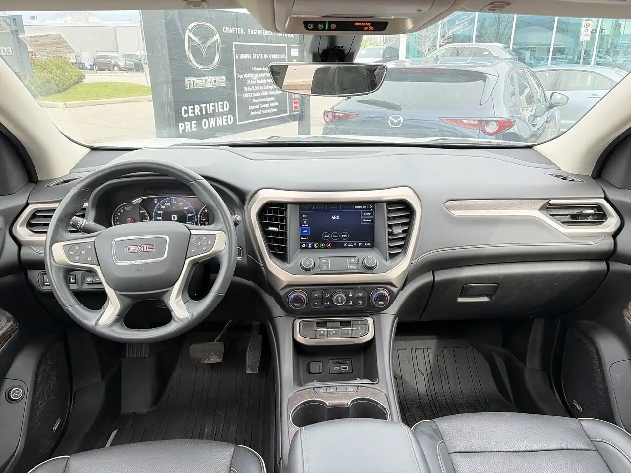 GMC Acadia photo GMC Acadia
