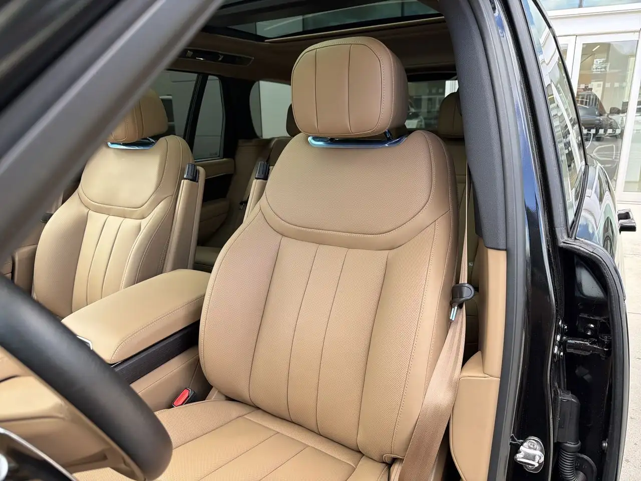 Land Rover Range Rover photo Land Rover Range Rover