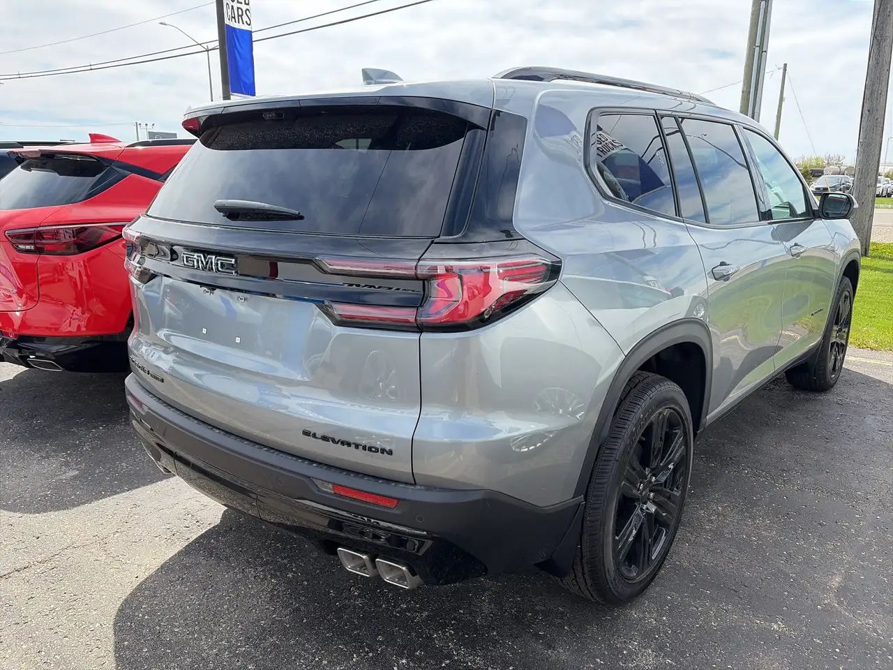 GMC Acadia photo GMC Acadia