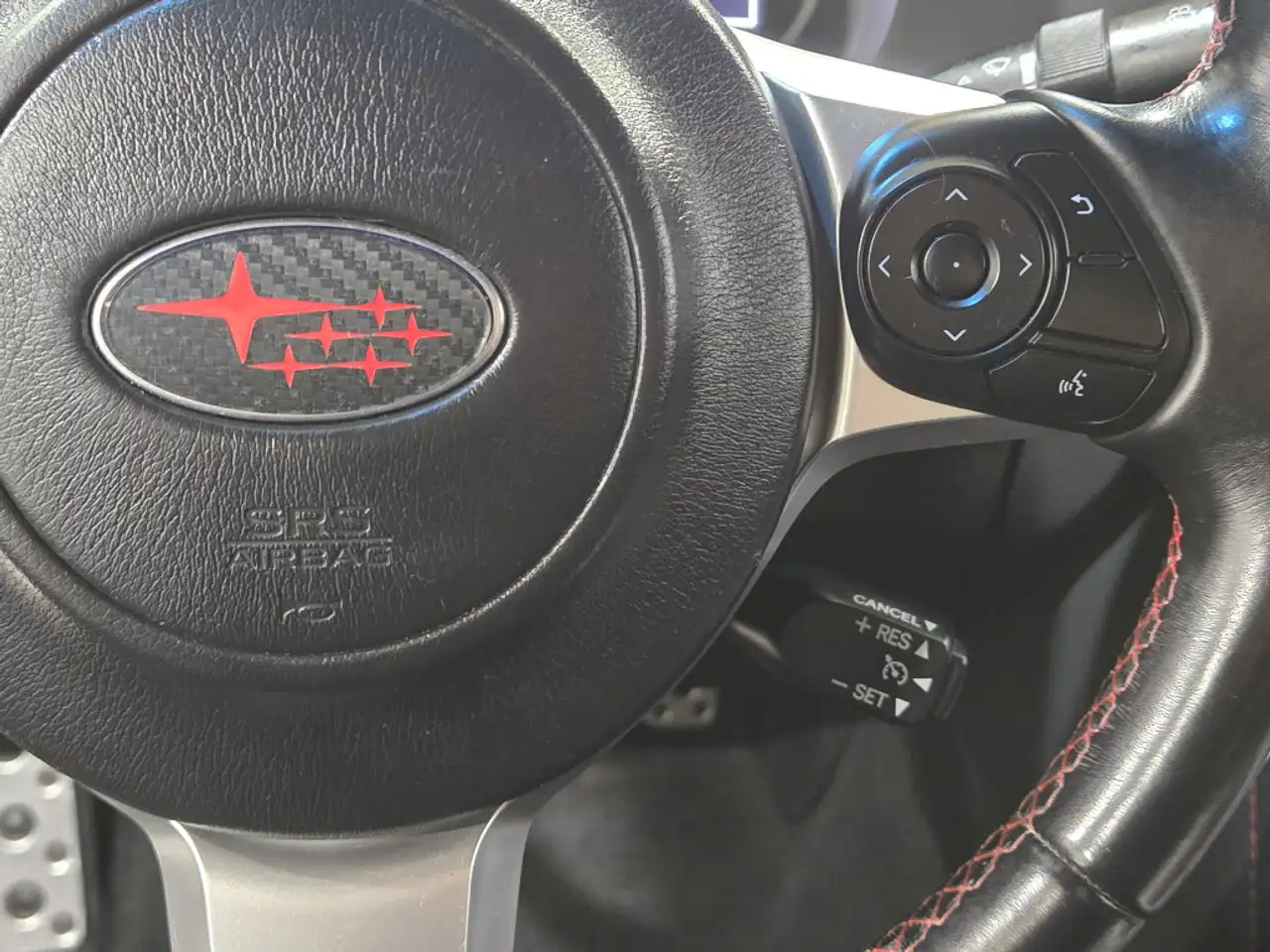 Subaru BRZ снимка Subaru BRZ