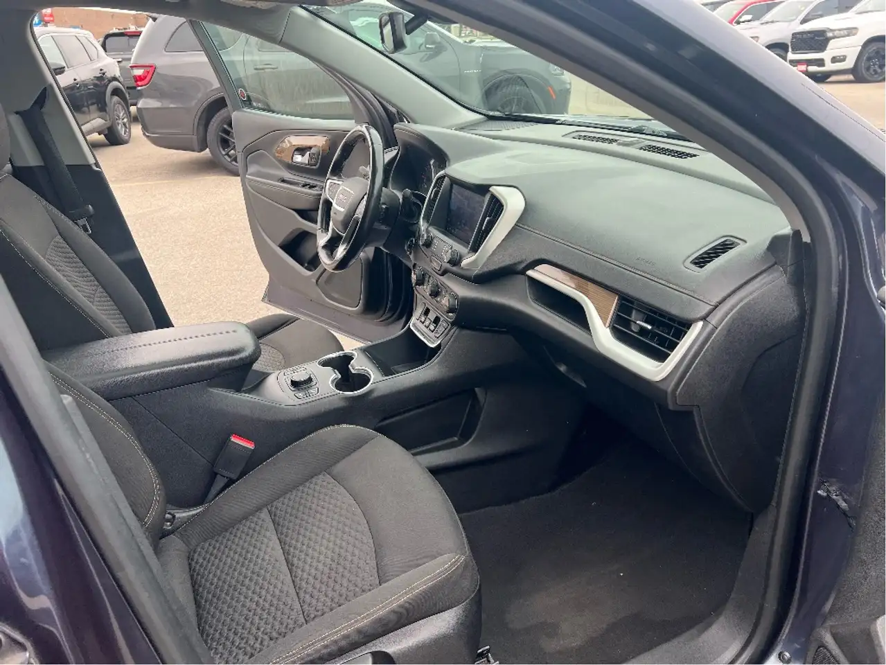 GMC Terrain снимка GMC Terrain