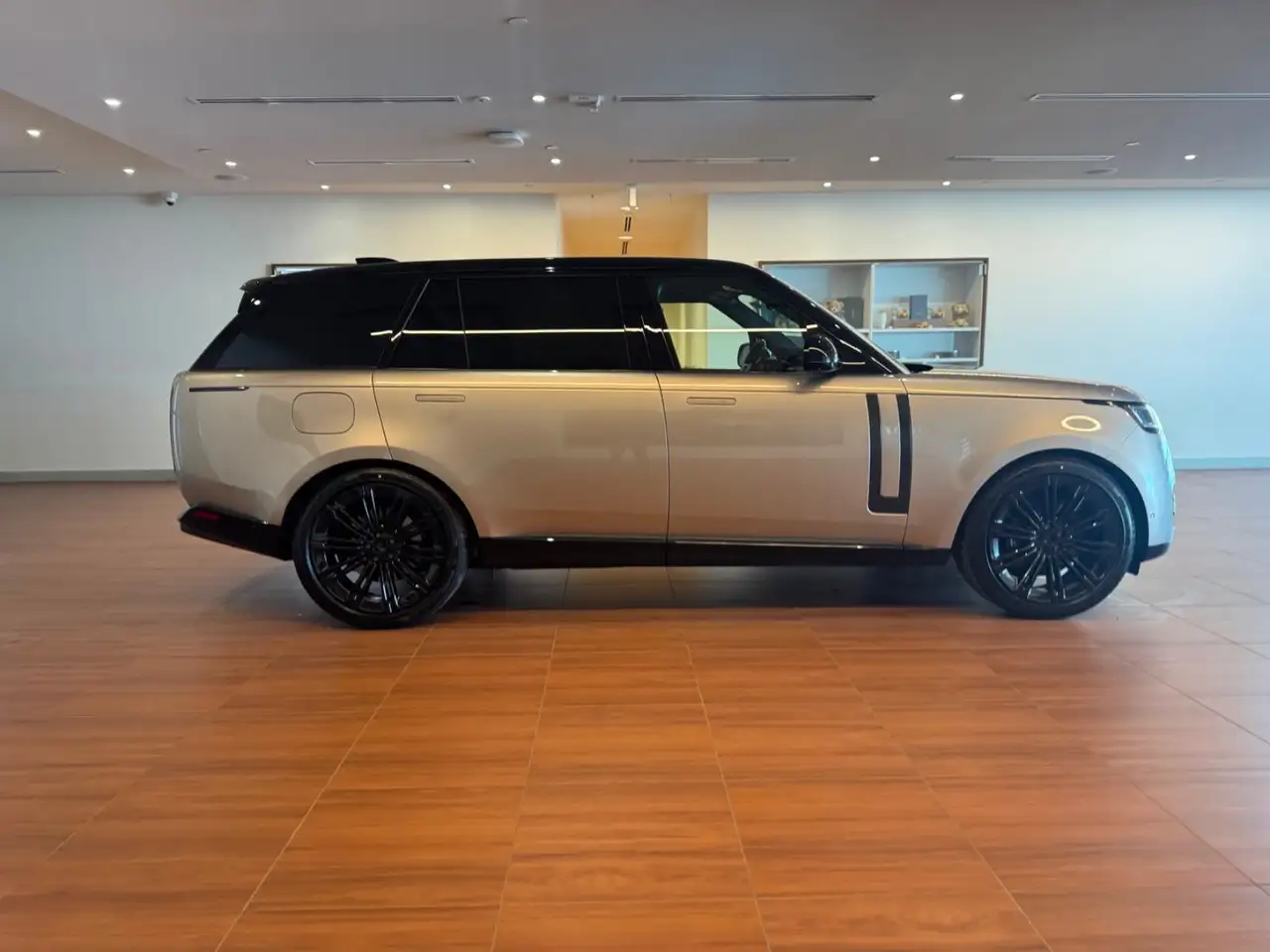 Land Rover Range Rover снимка Land Rover Range Rover