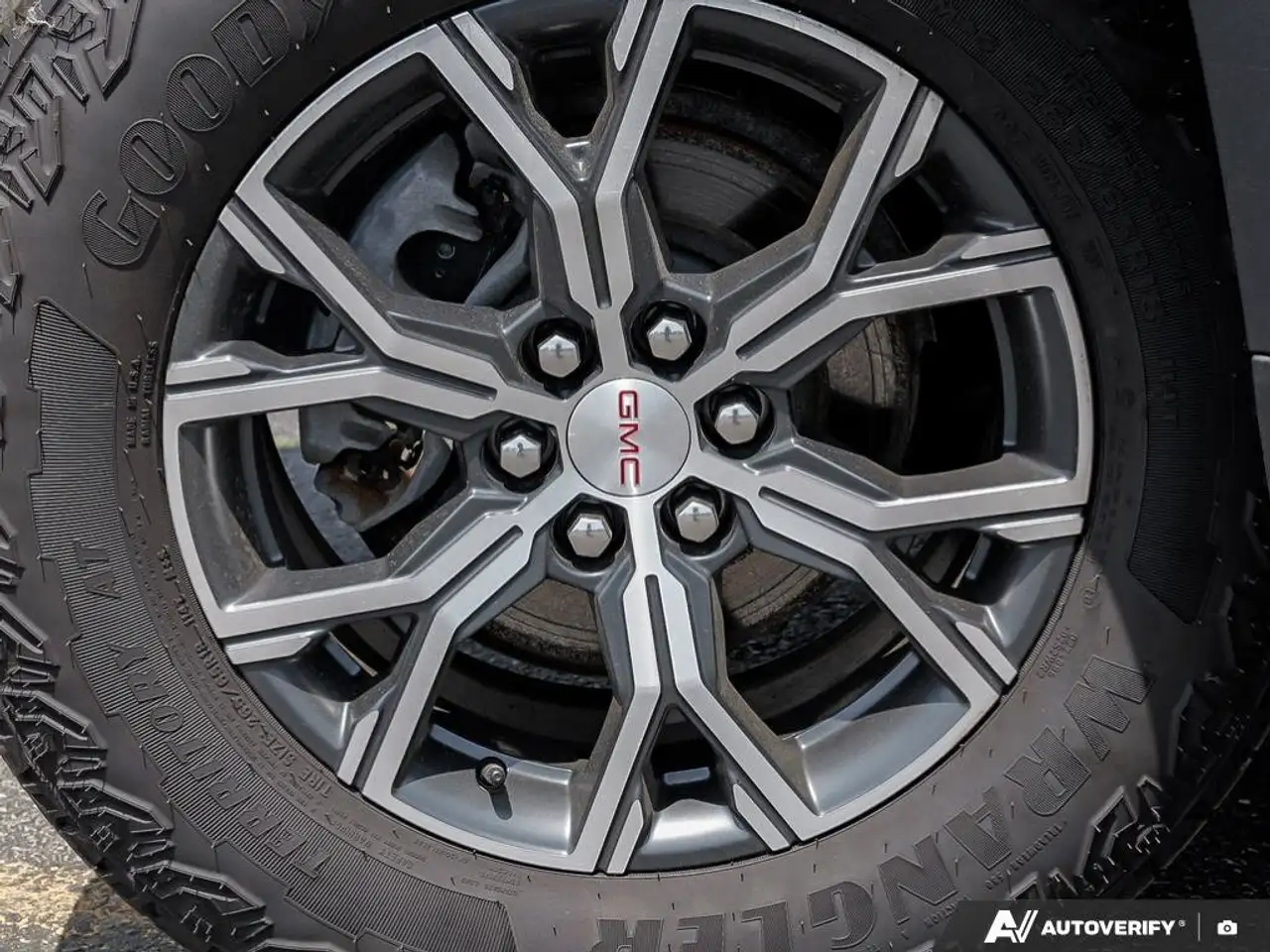 GMC Acadia снимка GMC Acadia