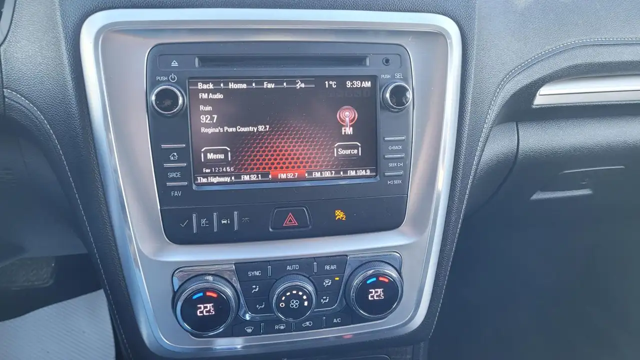GMC Acadia снимка GMC Acadia