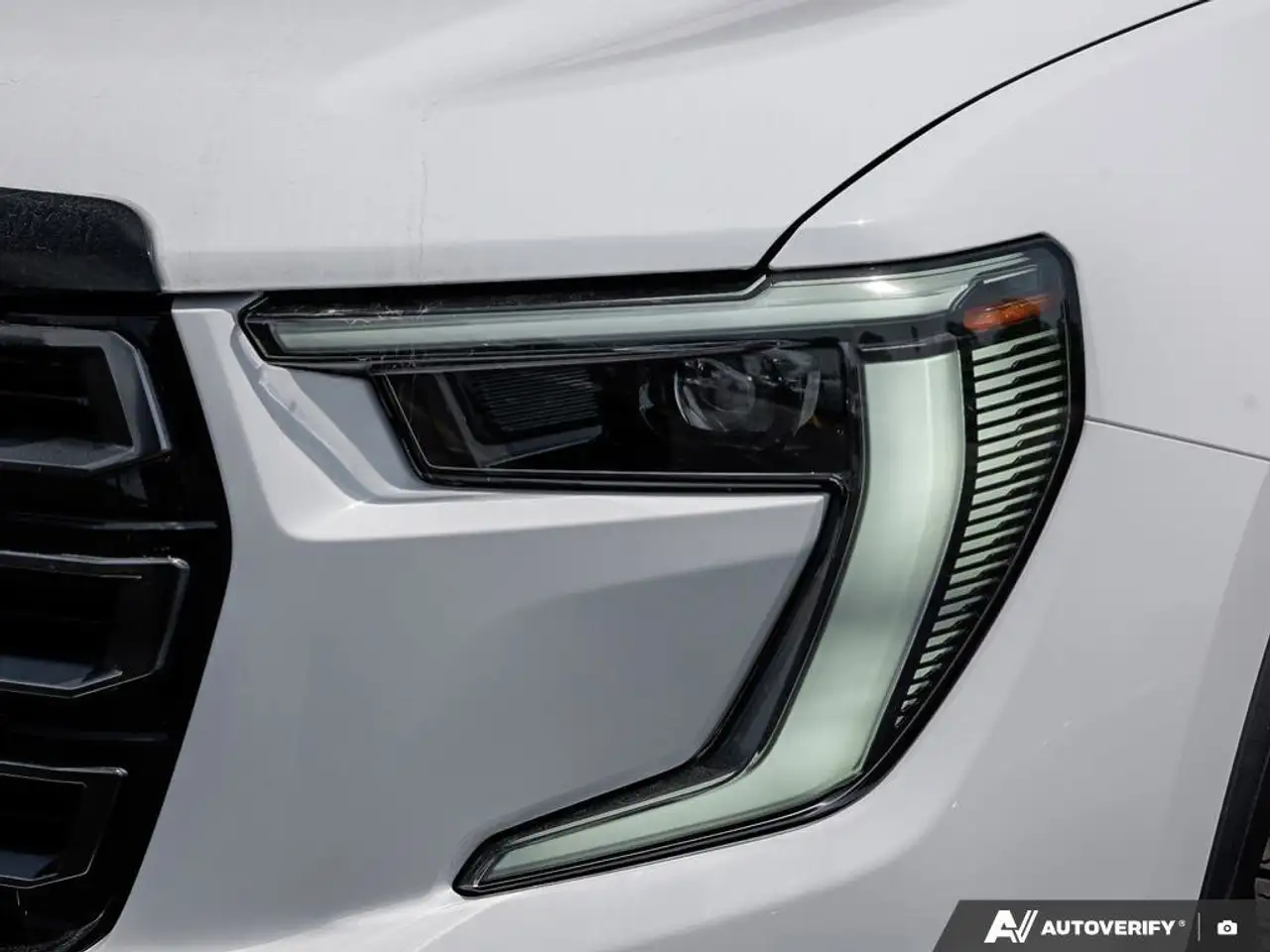 GMC Acadia снимка GMC Acadia