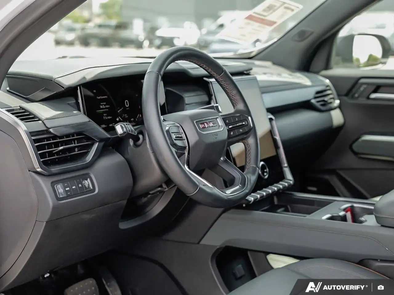 GMC Acadia снимка GMC Acadia
