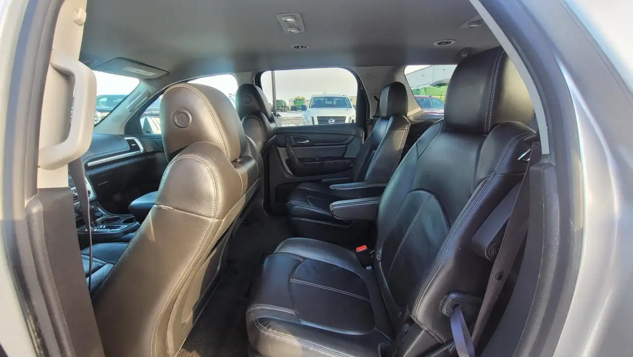 GMC Acadia снимка GMC Acadia