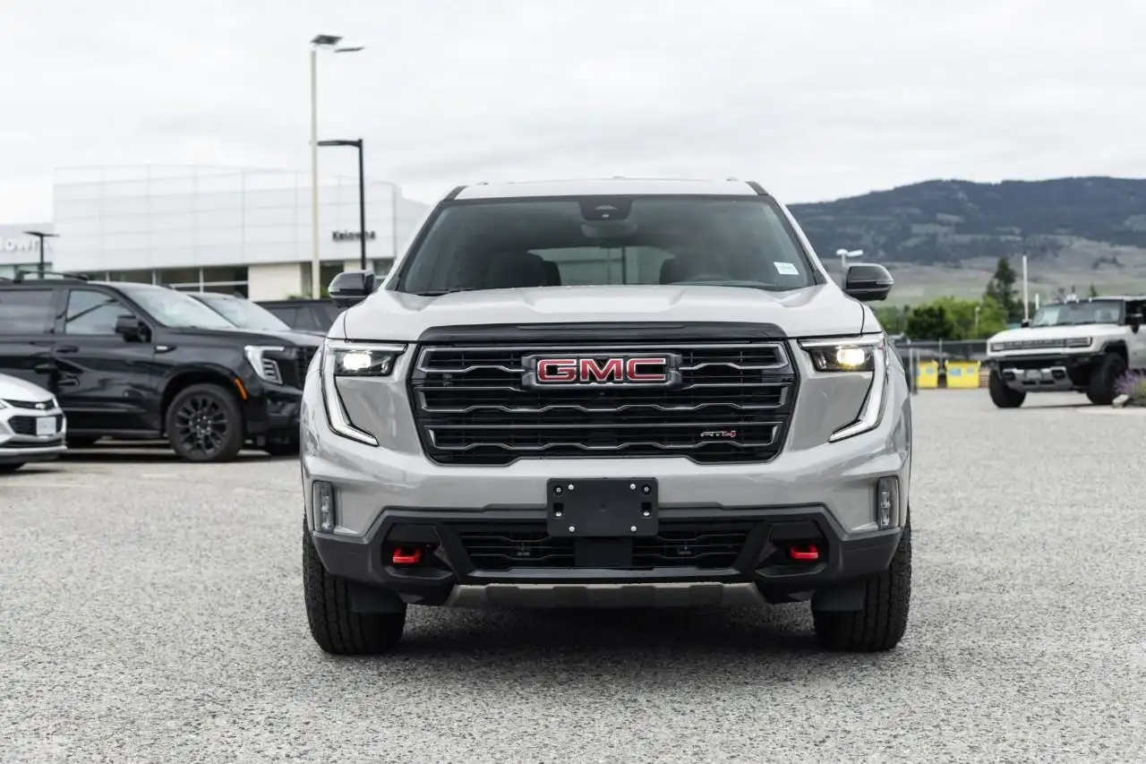 GMC Acadia снимка GMC Acadia
