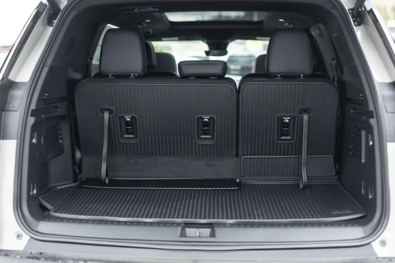 GMC Acadia снимка GMC Acadia